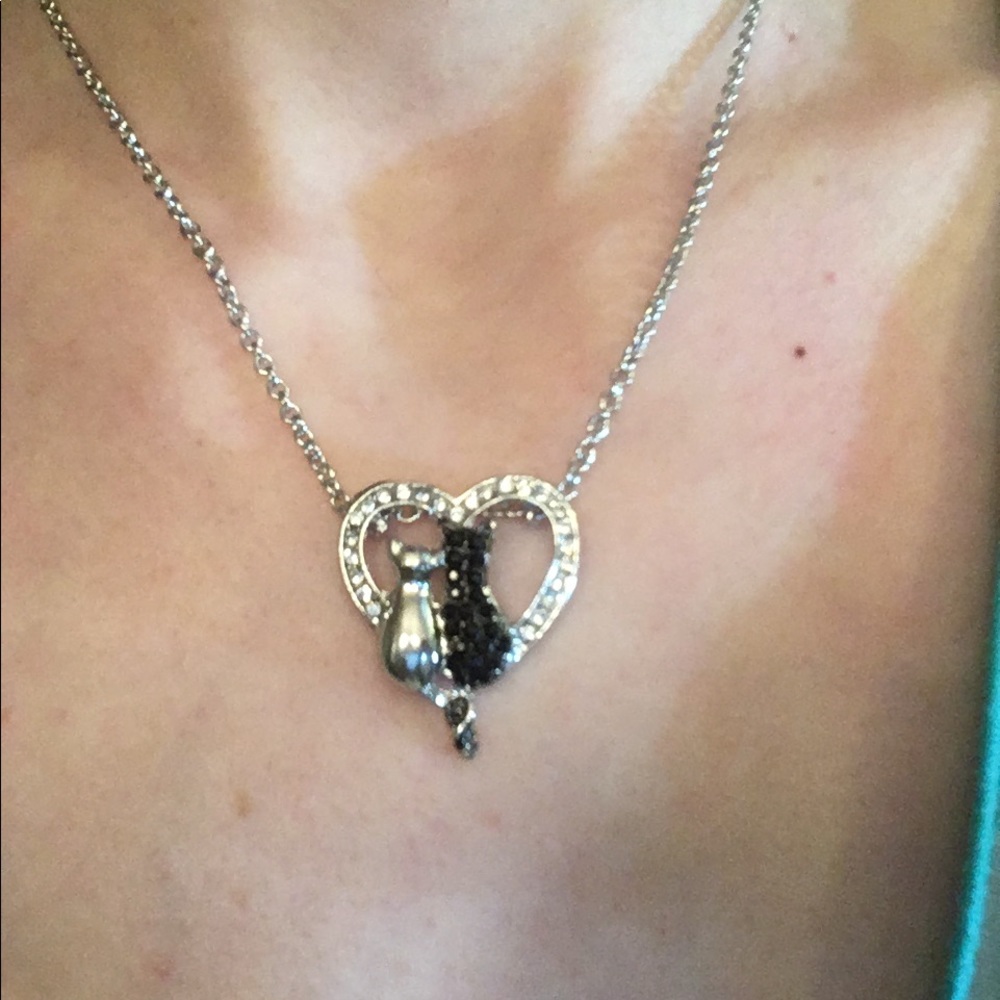 🎈5 for $35! Cat Rhinestone heart necklace NWOT - Picture 5 of 7